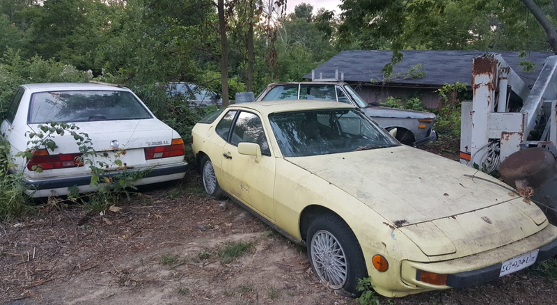 Illustration for article titled A Michigan Town Is Forcing This Man To Sell 20 Old Cars Off His Property Every Month
